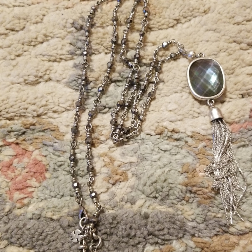 Excellent condition sparkly lucky necklace